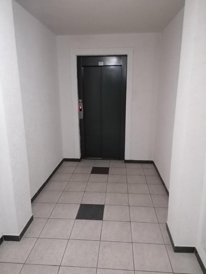Emili Apartman Jagodina Buitenkant foto