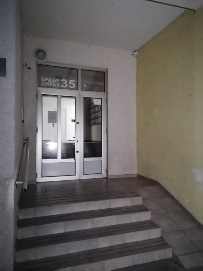 Emili Apartman Jagodina Buitenkant foto